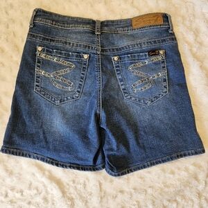Seven 7 Women’s Western Denim Jean Shorts Size 8 Dark Wash Embroidered Pocket.